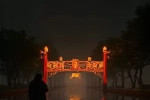 纪实短片《冰原回声》封面，蓝白冰面与行走的身影